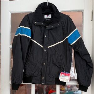 Vintage Men’s Descente Black and Blue Jacket Medium